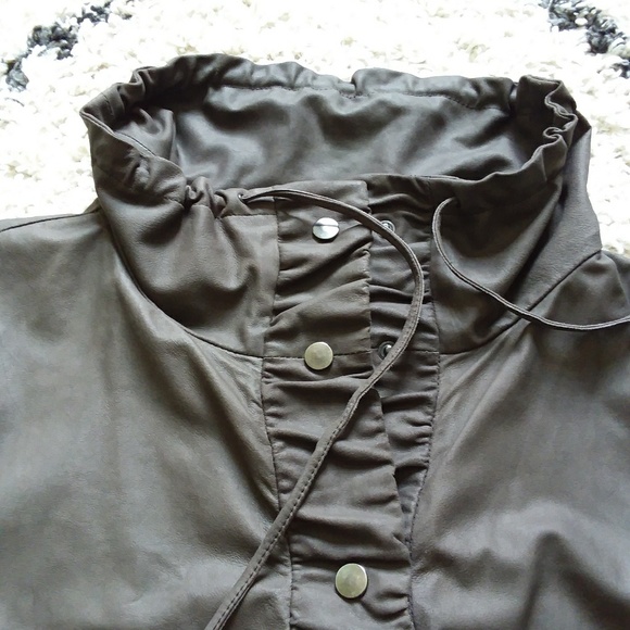 Armani Collezioni deep taupe suede ruffle jacket - Picture 4 of 8